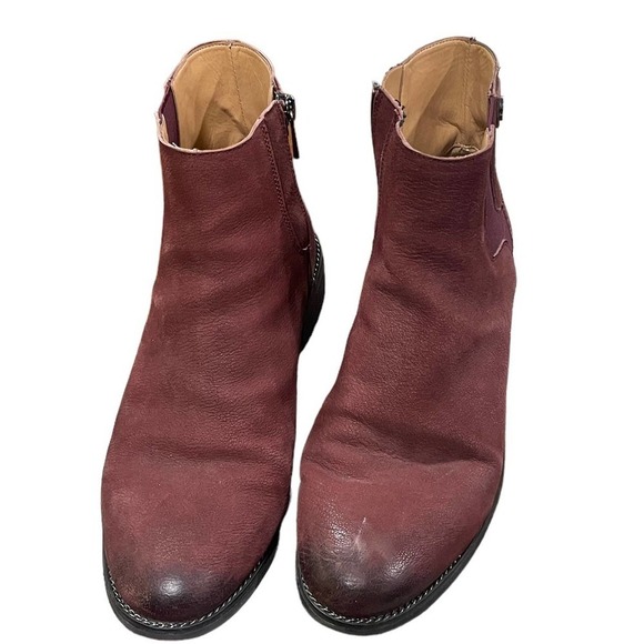 Franco Sarto Brandy/DkBurgundy Chelsea Boot - Women's 8 1/2 Wide - Picture 3 of 13